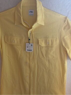 ZARA Men's Light Yellow Button-Down Shirt with Chest Pockets